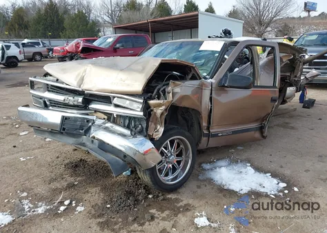 1997 Chevrolet C1500 Sportside из США, поврежденный, VIN 1GCEC14WXVZ197344